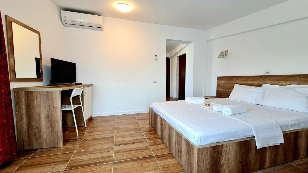 Elina2 Hotel Techirghiol Eksteriør billede